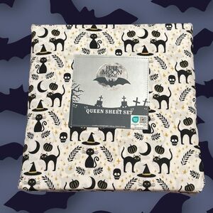 Full Moon Home Halloween‎ Spooky Black Cats Witch Hats Skulls-Queen